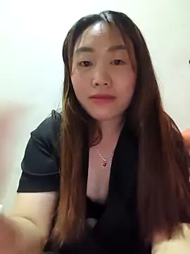 Snapshot of he-se-kin chatting on 04.27.26 he-se-kin online show from 04.27.26