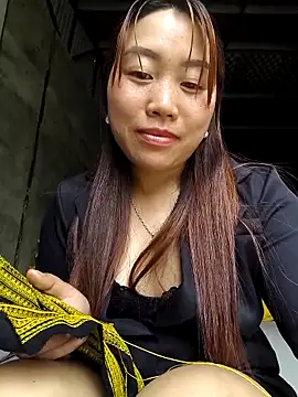 Snapshot of he-se-kin chatting on 04.28.26 he-se-kin online show from 04.28.26