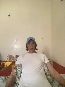 Snapshot of Ashwak_trans chatting on 04.06.26 Ashwak trans online show from 04.06.26