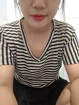Snapshot of xinhxinh-cute chatting on 04.07.26 xinhxinh-cute online show from 04.07.26