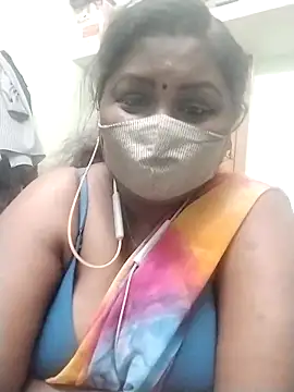 Snapshot of Tamil-Dhara chatting on 04.11.26 Tamil-Dhara online show from 04.11.26