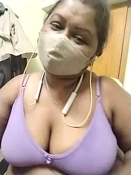 Snapshot of Tamil-Dhara chatting on 04.13.26 Tamil-Dhara online show from 04.13.26