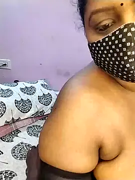 Snapshot of Tamil-Dhara chatting on 04.26.26 Tamil-Dhara online show from 04.26.26