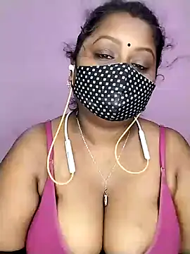 Snapshot of Tamil-Dhara chatting on 04.29.26 Tamil-Dhara online show from 04.29.26
