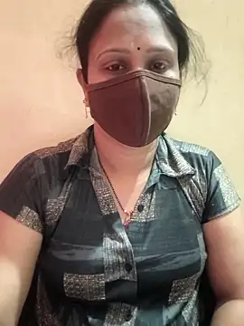 Snapshot of Latha_lovely chatting on 04.07.26 Latha lovely online show from 04.07.26