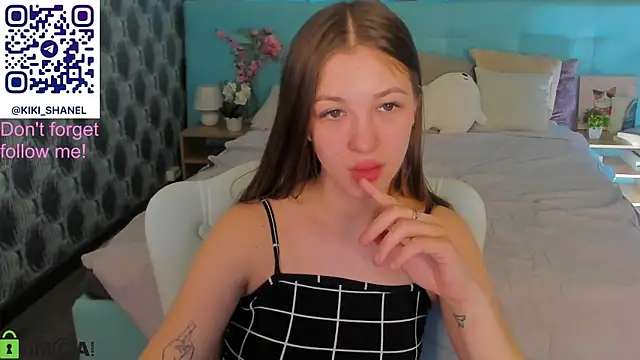 Snapshot of Miss_Shanel chatting on 04.11.26 Miss Shanel online show from 04.11.26
