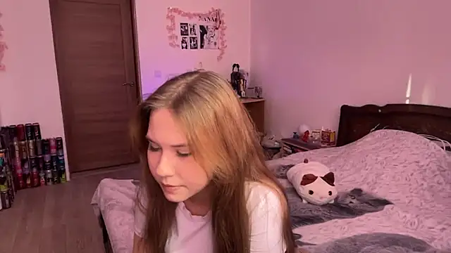 Snapshot of NyelleSpir chatting on 04.28.26 NyelleSpir online show from 04.28.26