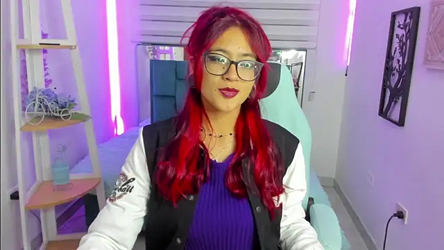 Sara Red X online show from 06.10.26