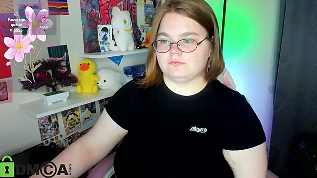 Snapshot of Maneela_Kennedy chatting on 05.16.26 Maneela Kennedy online show from 05.16.26