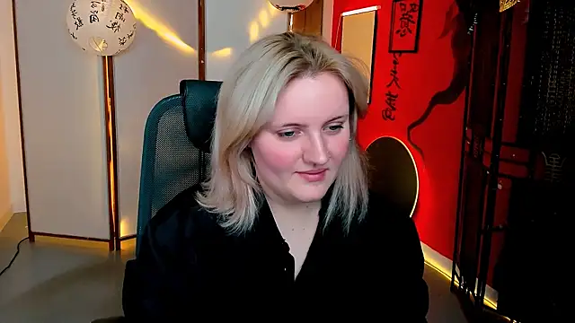 Snapshot of KathyBriggs chatting on 05.03.26 KathyBriggs online show from 05.03.26