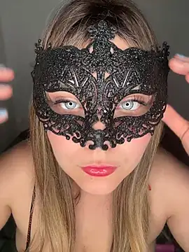 Blonde Cougar online show from 05.13.26