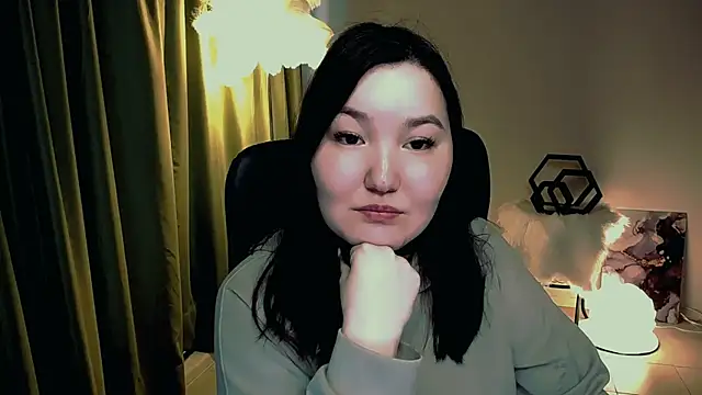Snapshot of CamilaMartiez chatting on 04.23.26 CamilaMartiez online show from 04.23.26