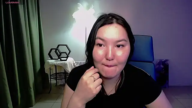 Snapshot of CamilaMartiez chatting on 06.19.26 CamilaMartiez online show from 06.19.26