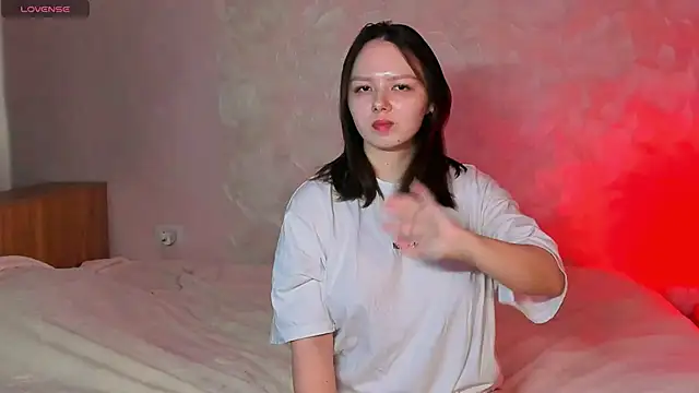 Snapshot of miss_teasee chatting on 04.23.26 miss teasee online show from 04.23.26