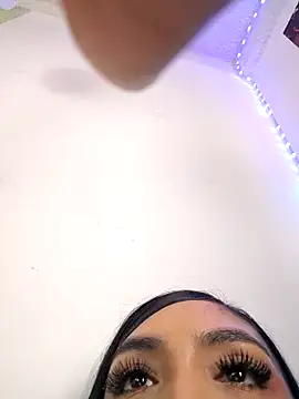 yvonne 1998 online show from 03.25.26