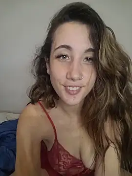 Snapshot of AlissonDavenport chatting on 04.21.26 AlissonDavenport online show from 04.21.26