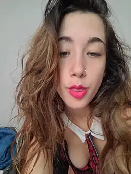 Snapshot of AlissonDavenport chatting on 04.26.26 AlissonDavenport online show from 04.26.26