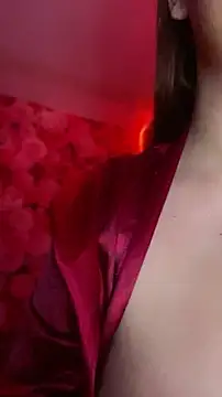 SweetLittleRed online show from 06.18.26