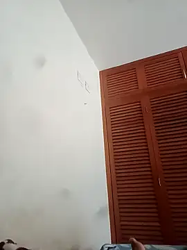 Snapshot of goldboy_0069 chatting on 04.03.26 goldboy 0069 online show from 04.03.26