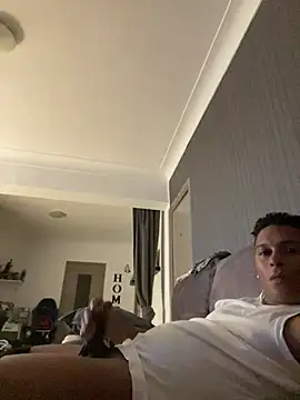 Snapshot of melreydelmambo chatting on 05.02.26 melreydelmambo online show from 05.02.26