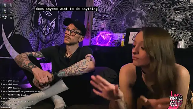 Snapshot of webzandkordz chatting on 07.15.26 webzandkordz online show from 07.15.26
