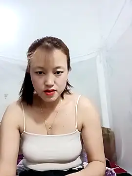 Snapshot of -Bitilu- chatting on 04.17.26 -Bitilu- online show from 04.17.26