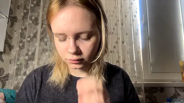 KrystenHoye online show from 03.27.26