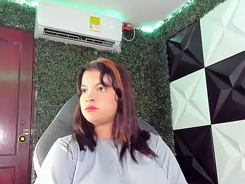 Snapshot of nayelis_girlx chatting on 03.31.26 nayelis girlx online show from 03.31.26