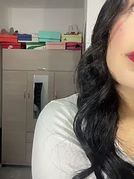Snapshot of Cami_olarte chatting on 04.16.26 Cami olarte online show from 04.16.26