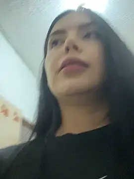 Snapshot of Cami_olarte chatting on 04.22.26 Cami olarte online show from 04.22.26