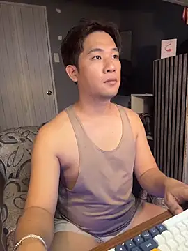 Snapshot of Titanryu chatting on 05.21.26 Titanryu online show from 05.21.26