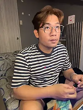 Snapshot of Titanryu chatting on 07.02.26 Titanryu online show from 07.02.26