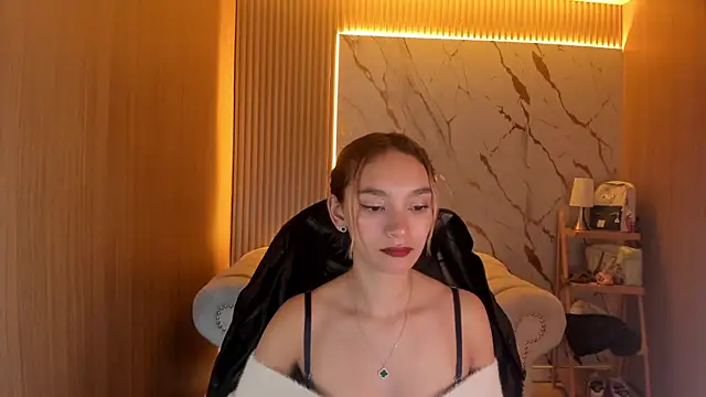Snapshot of Paulin_roses_tf chatting on 05.07.26 Paulin roses tf online show from 05.07.26
