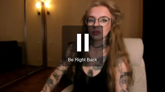 Snapshot of harley_kimm chatting on 05.24.26 harley kimm online show from 05.24.26