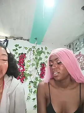 Snapshot of KatyBelle_ chatting on 04.01.26 KatyBelle online show from 04.01.26