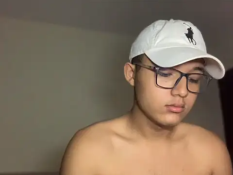 Chriis 18 online show from 04.21.26