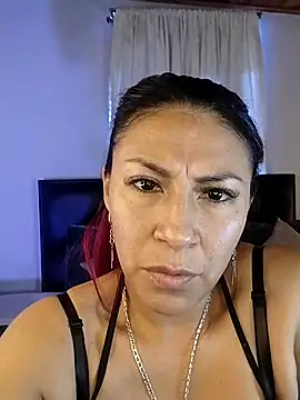 Snapshot of tatianabelli chatting on 04.24.26 tatianabelli online show from 04.24.26