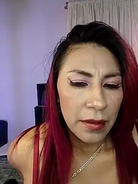 Snapshot of tatianabelli chatting on 04.26.26 tatianabelli online show from 04.26.26