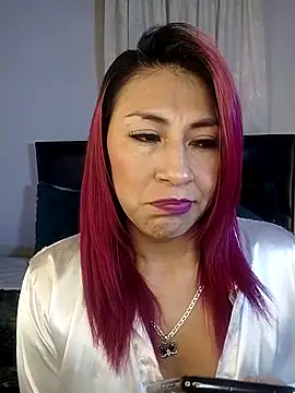 Snapshot of tatianabelli chatting on 04.28.26 tatianabelli online show from 04.28.26