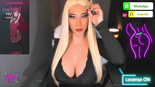 Snapshot of xSelfsuckerMistressVanyax chatting on 06.22.26 xSelfsuckerMistressVanyax online show from 06.22.26