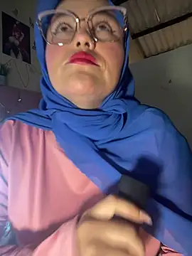Snapshot of Marian_fadel chatting on 06.18.26 Marian fadel online show from 06.18.26
