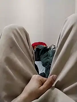 Snapshot of y2561 chatting on 03.26.26 y2561 online show from 03.26.26