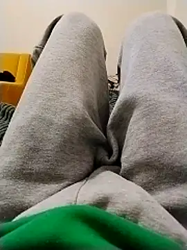 Snapshot of y2561 chatting on 03.29.26 y2561 online show from 03.29.26