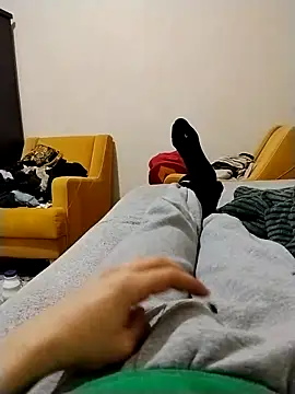 Snapshot of y2561 chatting on 04.01.26 y2561 online show from 04.01.26