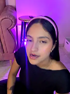 Snapshot of SophiaCastro09_ chatting on 04.18.26 SophiaCastro09 online show from 04.18.26