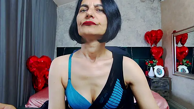 Snapshot of KalystaSwiss chatting on 04.23.26 KalystaSwiss online show from 04.23.26