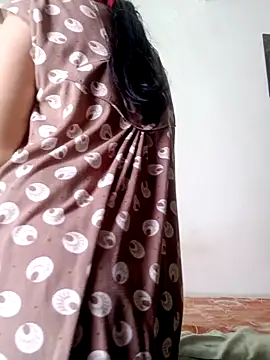 Snapshot of Sexyy_Bhabhi_143 chatting on 05.08.26 Sexyy Bhabhi 143 online show from 05.08.26