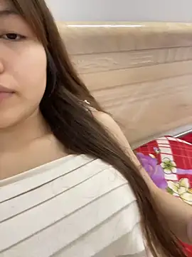 Snapshot of -Vaci- chatting on 04.05.26 -Vaci- online show from 04.05.26