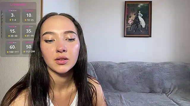 Snapshot of Liesenaniles chatting on 06.19.26 Liesenaniles online show from 06.19.26