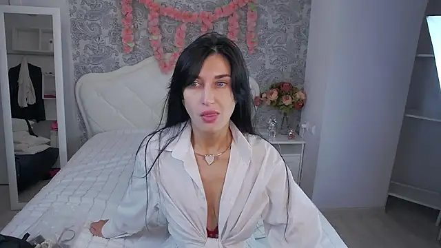 Snapshot of AriannaCruise chatting on 04.05.26 AriannaCruise online show from 04.05.26